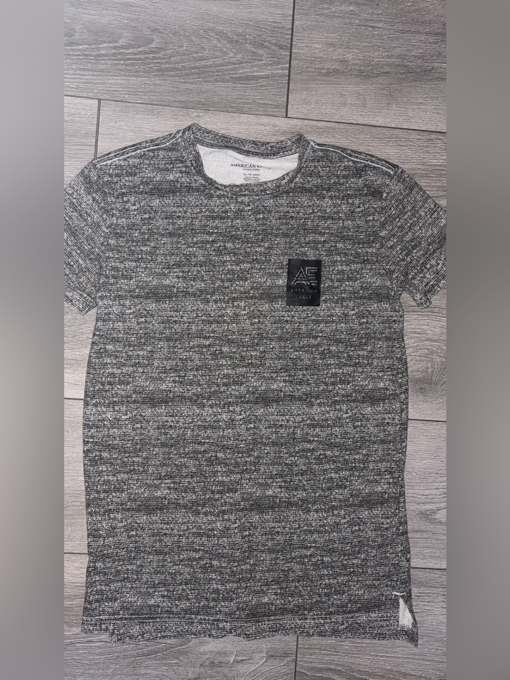 American Eagle Size XS Men’s Short Sleeved Gray Shirt